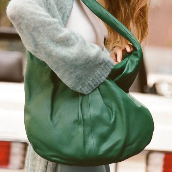 🍀Anthropologie Slouchy Leather Shoulder Hobo Tote in Emerald Green💚 - Picture 3 of 6